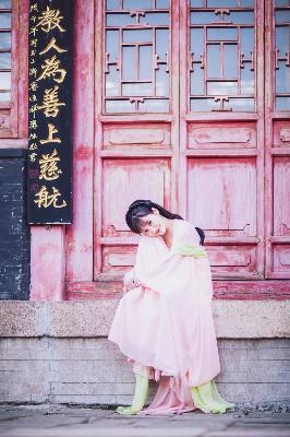 《极乐宝鉴》在线观看？免费高清资源真的存在吗？！